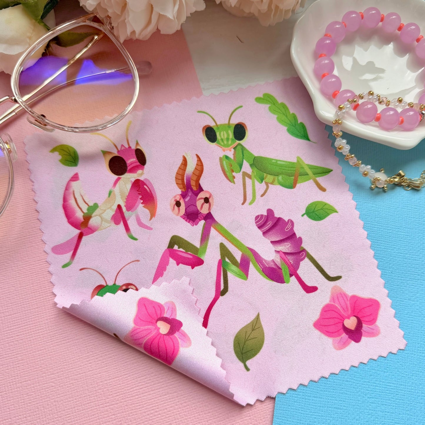 Praying Mantis Microfiber Cleaning Cloth